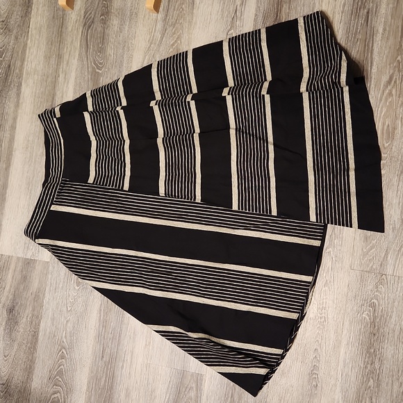 Eva Franco Dresses & Skirts - Eva Franco asymmetric skirt sz 8